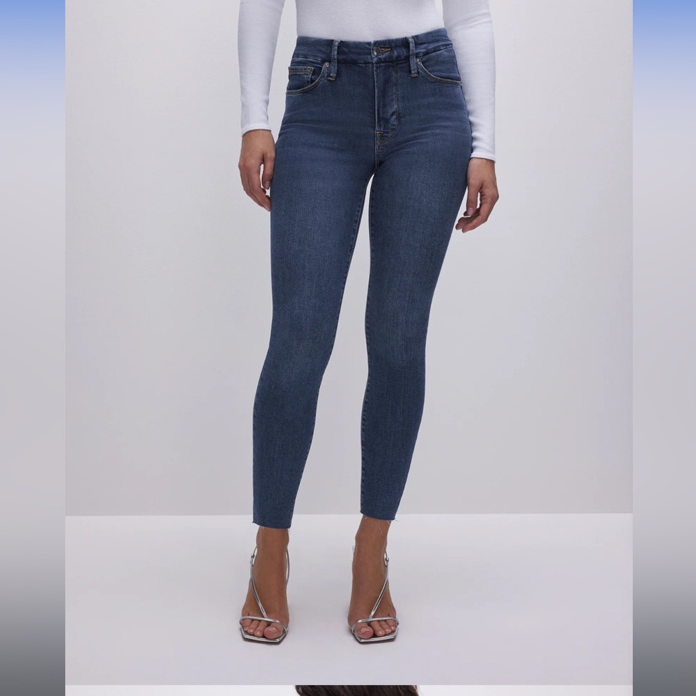 GOOD LEGS SKINNY CROPPED JEANS
Size 4